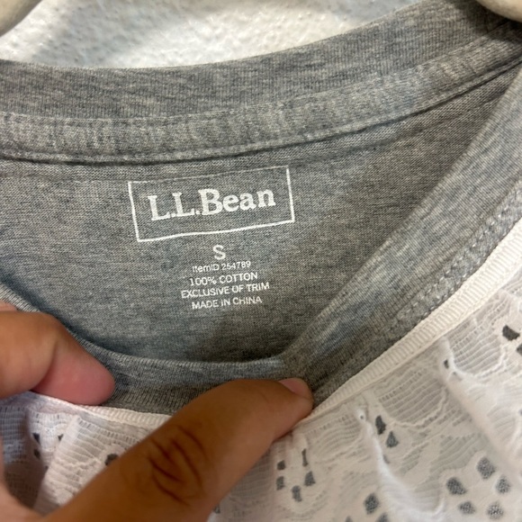 L.L Bean Gray Top with Lace Trim size small - Picture 4 of 4